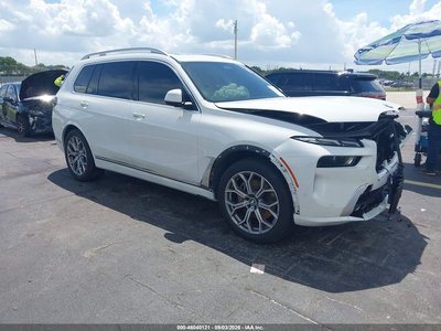 5UX23EM06P9****** 2023 BMW X7