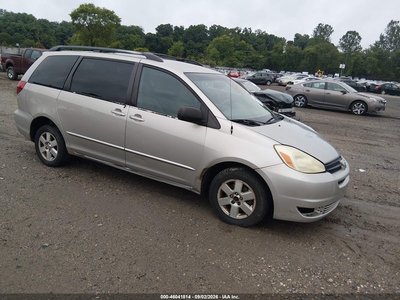 2004 Toyota Sienna