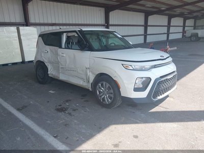 KNDJ23AU8M7****** 2021 Kia Soul