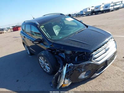1FMCU9J95HU****** 2017 Ford Escape