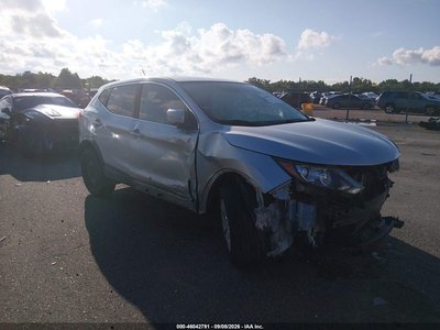 JN1BJ1CP1JW****** 2018 Nissan Rogue Sport