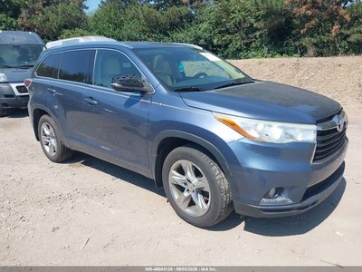 5TDDKRFHXFS****** 2015 Toyota Highlander