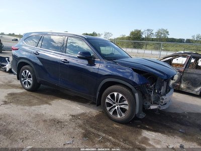5TDHZRBH1NS****** 2022 Toyota Highlander
