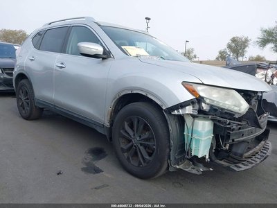 KNMAT2MTXFP****** 2015 Nissan Rogue
