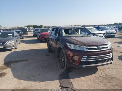 5TDZARFH0KS****** 2019 Toyota Highlander