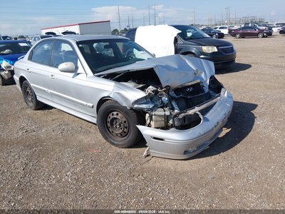 KMHWF25S94A****** 2004 Hyundai Sonata