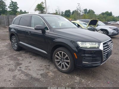 WA1LHAF76HD****** 2017 Audi Q7