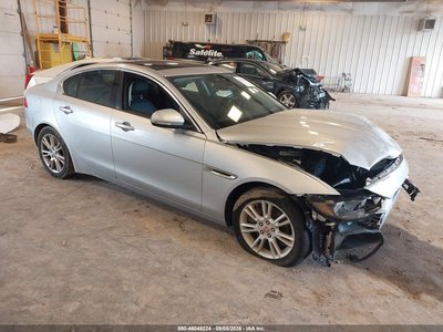 SAJAJ4FX2JC****** 2018 Jaguar XE