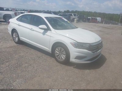 3VWC57BU3KM****** 2019 Volkswagen Jetta