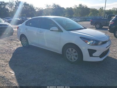3KPA24AD8NE****** 2022 Kia Rio