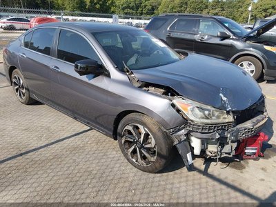 1HGCR2F83GA****** 2016 Honda Accord