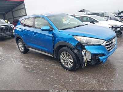 KM8J33A42JU****** 2018 Hyundai Tucson