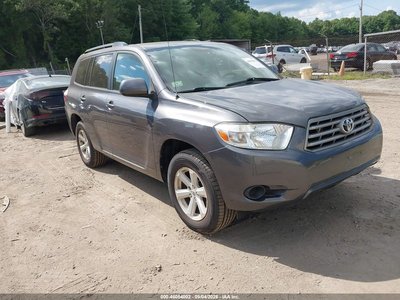 5TDBK3EHXAS****** Salvage and Wrecked 2010 Toyota Highlander in Taunton