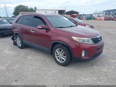 5XYKT3A67EG****** 2014 Kia Sorento