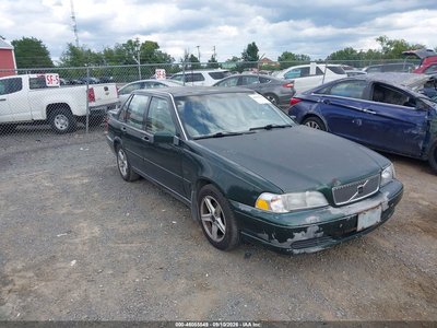 YV1LS557XW2****** 1998 Volvo S70