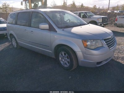 2A4RR5D12AR****** 2010 Chrysler Town & Country