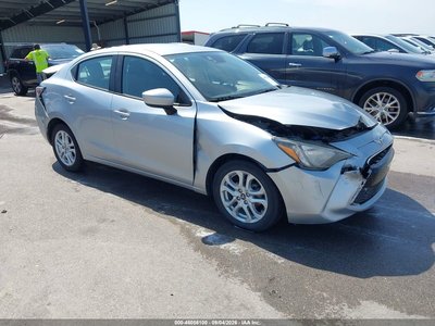 3MYDLBYV1JY****** 2018 Toyota Yaris