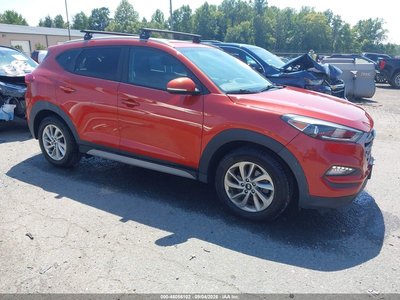 KM8J3CA41HU****** 2017 Hyundai Tucson