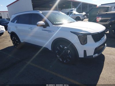 5XYRH4JF7RG****** 2024 Kia Sorento