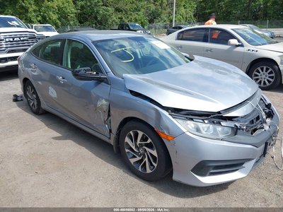 2HGFC2F5XJH****** 2018 Honda Civic