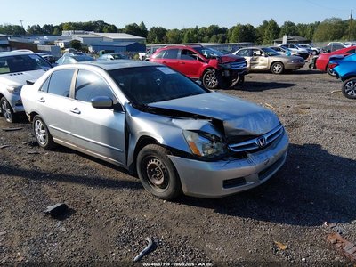 1HGCM56717A****** 2007 Honda Accord