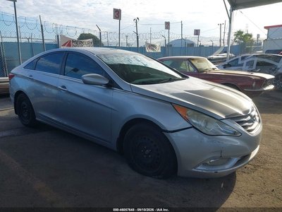 5NPEB4AC1DH****** 2013 Hyundai Sonata