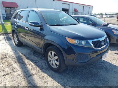 5XYKT3A16CG****** 2012 Kia Sorento