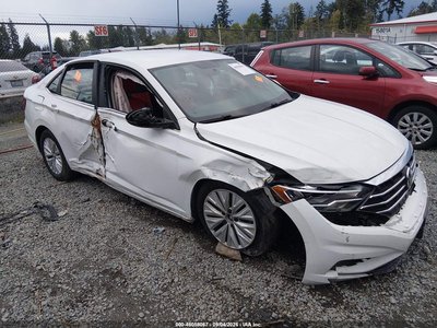 3VWCB7BU8LM****** 2020 Volkswagen Jetta