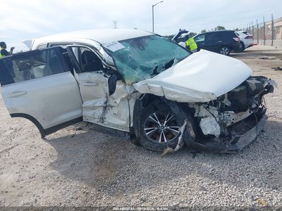 5TDBZRFH4KS****** 2019 Toyota Highlander