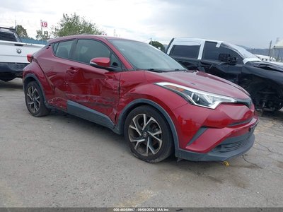JTNKHMBXXK1****** 2019 Toyota C-HR