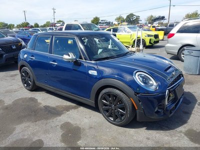 WMWXU3C37H2****** 2017 MINI Hardtop