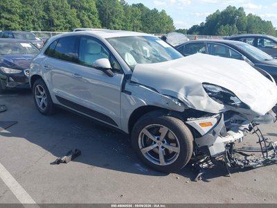 WP1AA2A52ML****** 2021 Porsche Macan