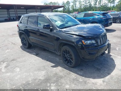 1C4RJEAG7KC****** 2019 Jeep Grand Cherokee
