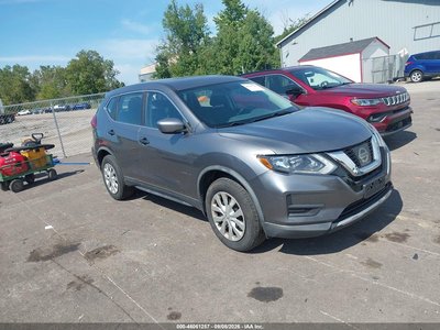 KNMAT2MVXHP****** 2017 Nissan Rogue