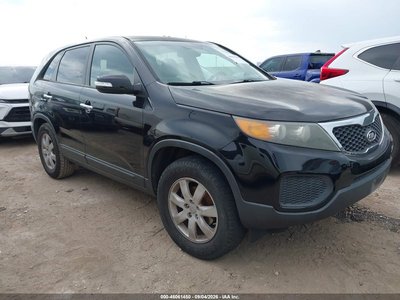 5XYKT3A11DG****** 2013 Kia Sorento