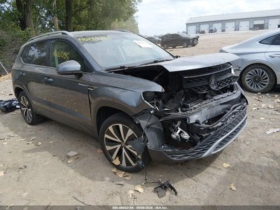 3VVWX7B29NM****** 2022 Volkswagen Taos