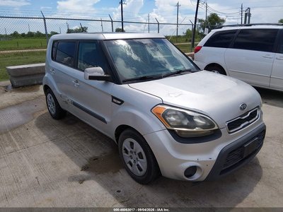 KNDJT2A56C7****** 2012 Kia Soul