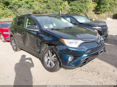 JTMRFREV8JJ****** 2018 Toyota RAV4