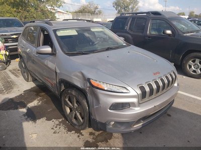 1C4PJLCB2GW****** 2016 Jeep Cherokee