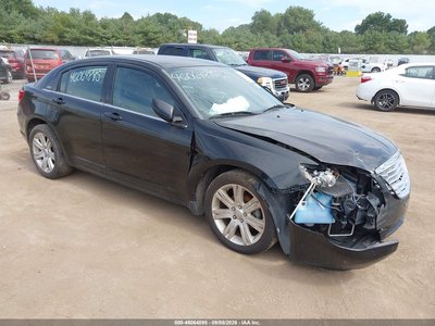 1C3CCBBB5CN****** 2012 Chrysler 200
