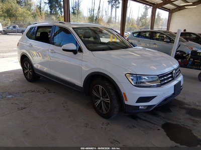 3VV2B7AXXJM****** 2018 Volkswagen Tiguan