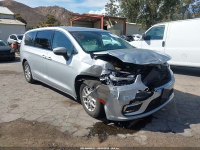 2C4RC1BG2PR****** 2023 Chrysler Pacifica