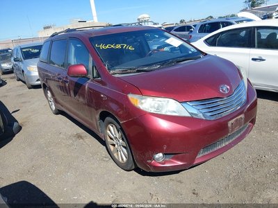 5TDDK3DC0BS****** 2011 Toyota Sienna