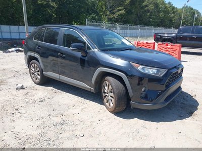JTMC1RFV8KJ****** 2019 Toyota RAV4