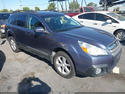 4S4BRBCC0D3****** 2013 Subaru Outback