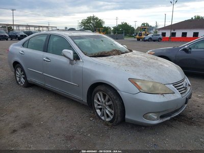 JTHBK1EG4B2****** 2011 Lexus ES 350