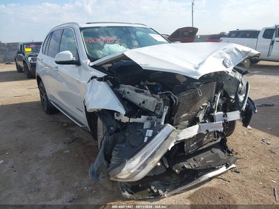 5UXKS4C58F0****** 2015 BMW X5