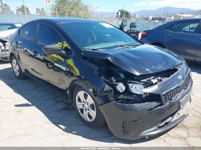 3KPFL4A7XHE****** 2017 Kia Forte