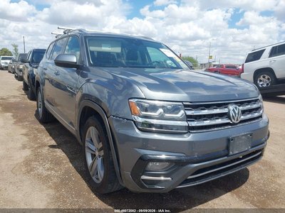 1V2FR2CA9JC****** 2018 Volkswagen Atlas