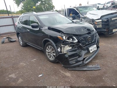 KNMAT2MV6JP****** 2018 Nissan Rogue